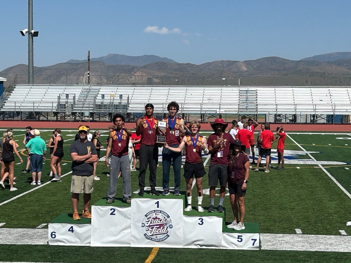 Your 4x400 3A State Champs! #sparkspride