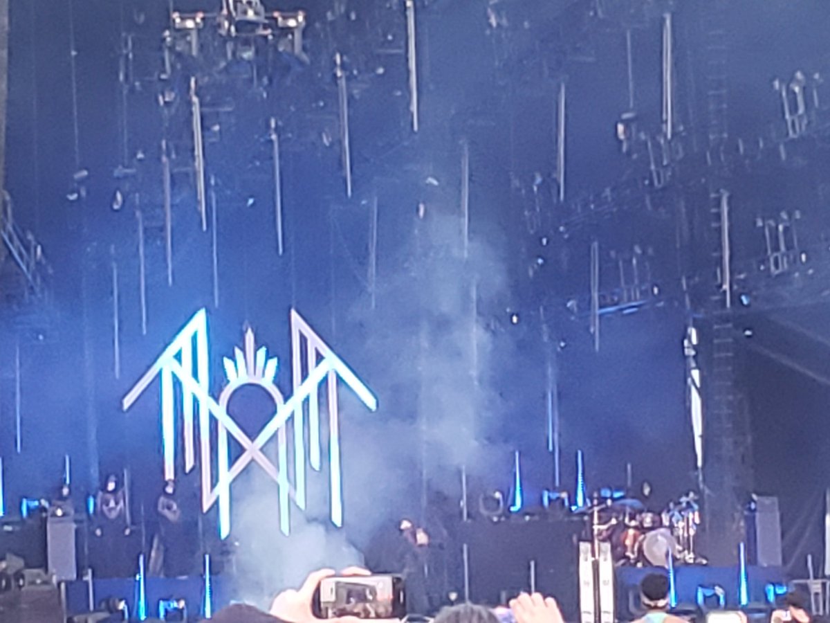 cod_menace's tweet image. Today felt like a fever dream. So many good bands, got to experience some great music today. #sonictemple