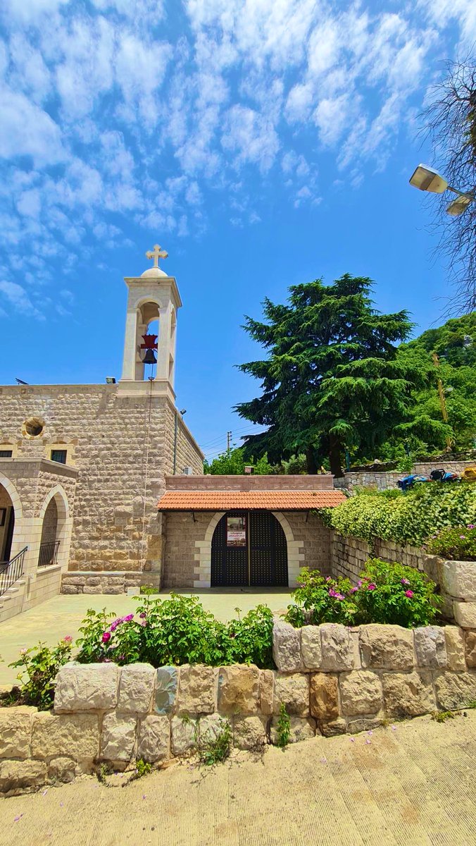 Morning 🫶 Have a blessed Sunday! From Lebanon with ❤️ Haytoura #photography #lebanon #صباح__الخيرِ #لبنان