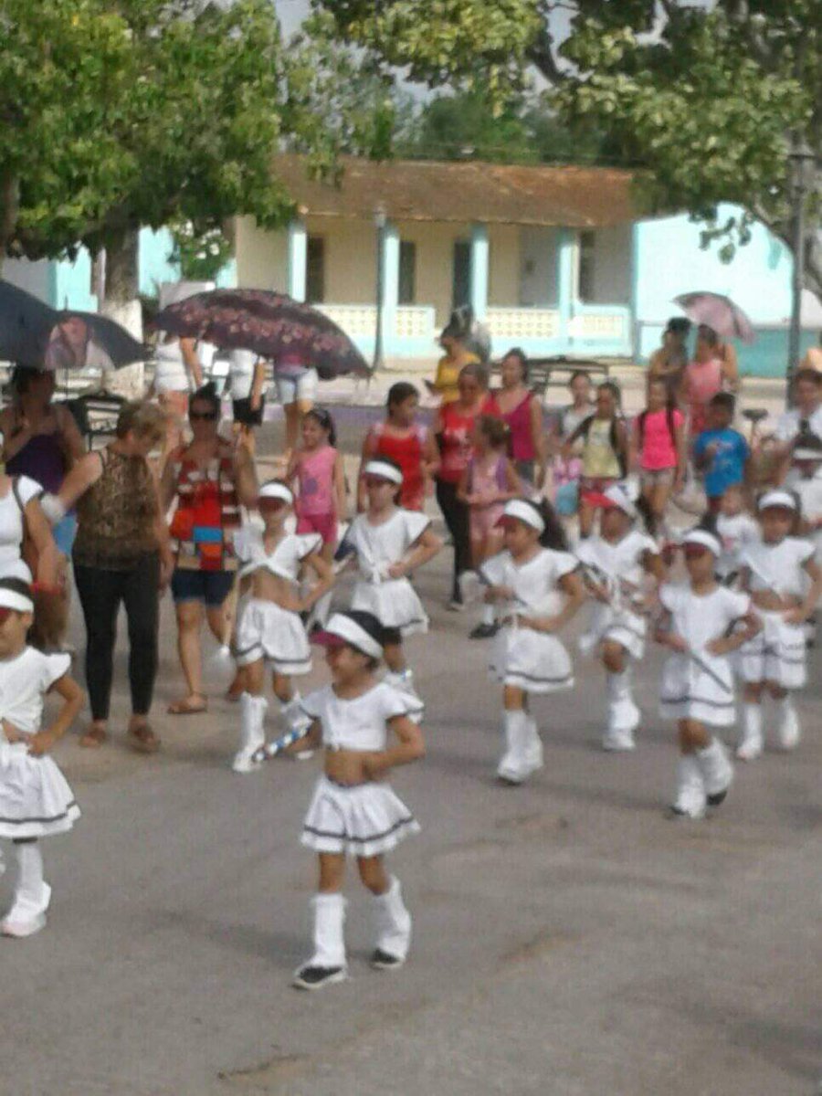 #MatanzasEnamora Bella actuación de los niños en el Balance del programa 'Educa a tu hijo' #UniónEnVictoria