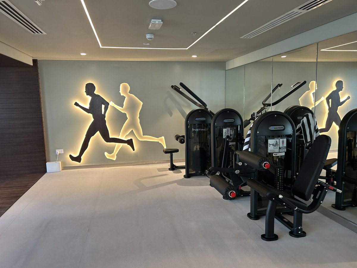 frenchjogger's tweet image. GM #stepner!!!

@Stepnofficial #move2earn #stepn #stepnarroundtheworld #dubai

Morning walk plus gym session 🏃🏋️