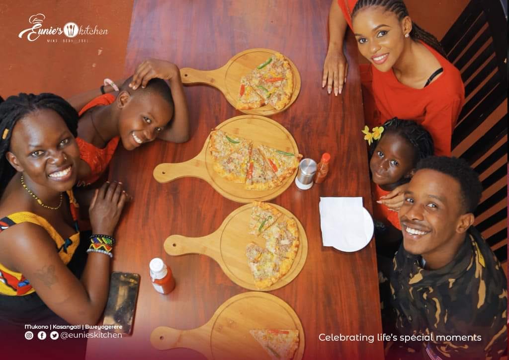 Sundays are for family day out. Buy a large pizza and get a small one for free.

Double Pizza Sundays.

For delivery call:
👉Kasangati: 0704781954
👉Mukono: 0788177000
👉Bweyogerere: 0702570042

#pizzaria #euniezkitchen #weekends