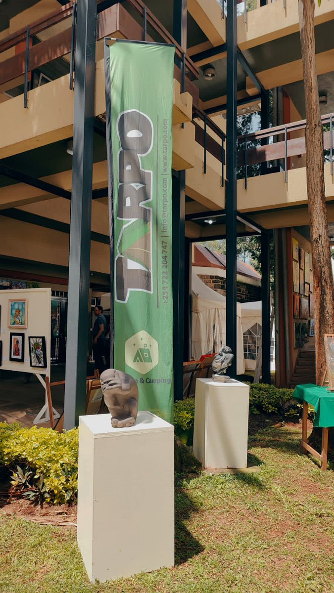 Thank you to @NCBABankKenya, @TarpoKenya and Eva's Art Supplies for sponsoring the #AffordableArtShowKe. Thanks also to the businesses and individuals who donated flowers to adorn the venue and refreshments for the volunteers.