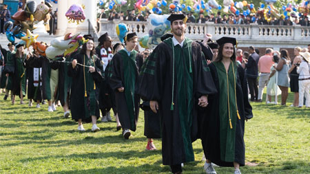 Today, the UVA School of Medicine Class of 2024 will walk the Lawn for Final Exercises. Congratulations to all of our MD, PhD, and Master’s degree students! Live stream available for some events. Learn more: bit.ly/3yi67K4 @uvahealthnews #UVASOM24 #UVA24