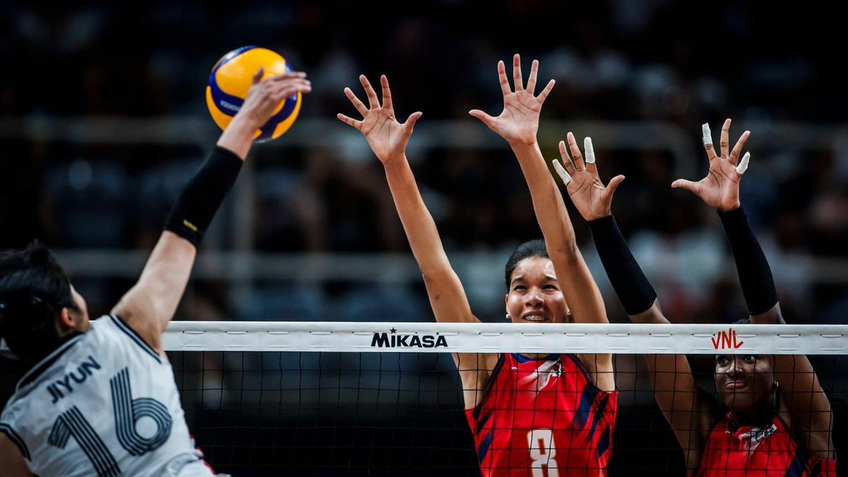 Canada one step closer to Paris after victory over Thailand 
Read more: asianvolleyball.net/new/canada-one…
#FIVB #VolleyballWorld #VNL2024 #TVA #AVC #AVCVolley #AsianVolleyball #mikasasports_official #StayActive #StayStrong #StayHealthy