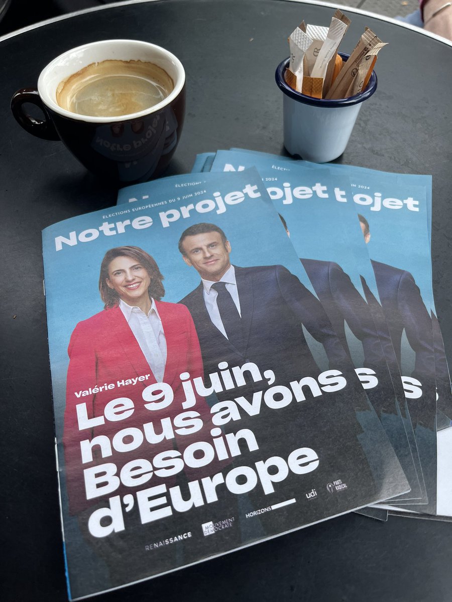 Demandez le programme ! 📣 Nous étions sur les marchés de #Paris12 pour vous présenter notre projet pour une #Europe souveraine et écologique ! 
Le 9 juin, 1 seul jour, 1 seul tour, 1 seul vote : @ValerieHayer et la liste @BesoindEurope 
Le programme ➡️besoindeurope.fr/projet