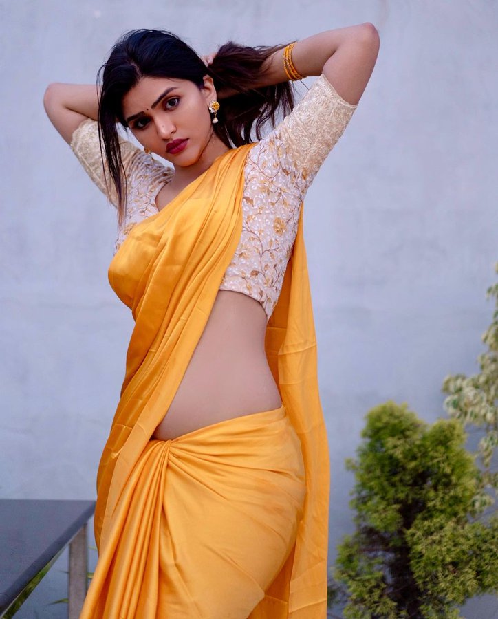 GN74K8CbMAAKp9m?format=jpg&name=900x900