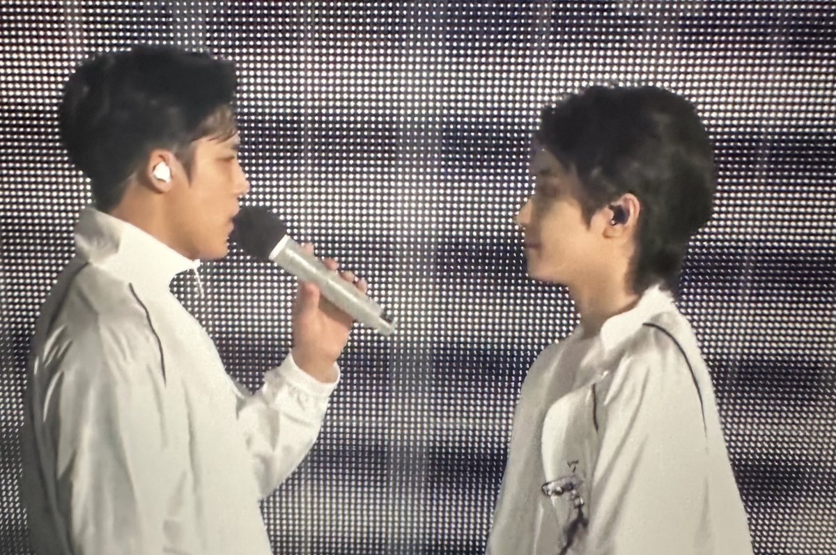 meaniehoon's tweet photo. MINWON OH MY GOD https://t.co/8o8XMGXTbO