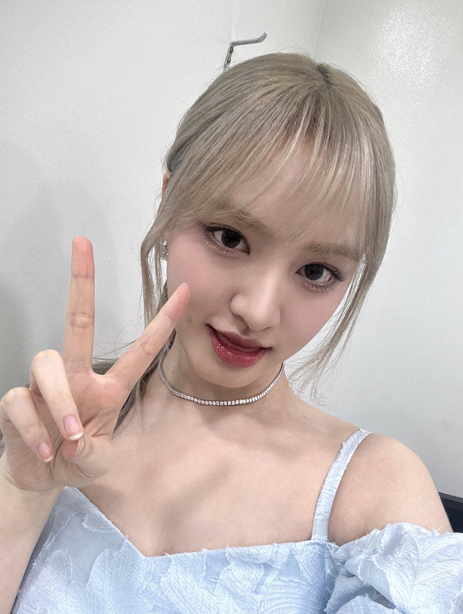 📸
240519 #MBC #복면가왕 완료 💕

‘모래시계’의 정체는 (두구두구두구)
노래로 DIVE 꽃길 걷게 해주는 🌸
명창 고양이었습니다 🐱🎤
길을 잃었다~🎵
(리즈는 DIVE의) 자랑이다 👏👏👏

#IVE #아이브
#LIZ #리즈
#2ndEP #IVE_SWITCH
#해야 #HEYA #Accendio #아센디오