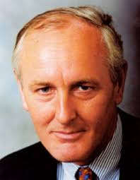 De aanval van Johan Remkes op Ronald Plasterk bracht mooie herinneringen aan Remkes in 2002 toen de VVD ook moest regeren met een  nieuwe concurrent. Toen de LPF, nu de PVV maar dezelfde Remkes. Sigaretten  in de Treves-zaal ondanks het rookverbod. En beweren dat ik zo onervaren