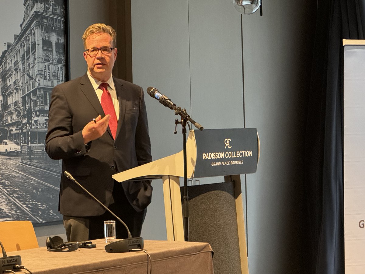 🇧🇪 Marshall Center Belgian alumni gathered in Brussels on May 14 for #GCMC's annual Outreach Networking Event (ONE). The event was wrapped into this week’s #PfPC and Geneva Centre for Security Sector Governance Roundable on Safeguarding Democratic Values.