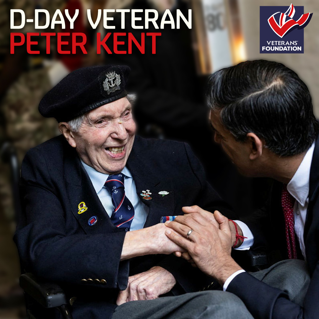 🌺 D-Day veteran Peter Kent started the D-Day torch relay ahead of the 80th anniversary commemorations. Here he is meeting Rishi Sunak. We thank you for your service, Peter. 🇬🇧 #dday