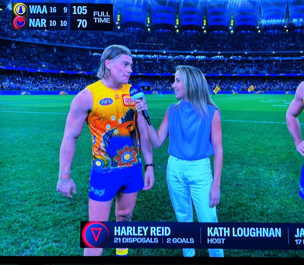 “…I’m loving it here at @WestCoastEagles but if the club doesn’t scrap the Birds of Tokyo theme song, I’ll be playing for North next year.”

- Harley Reid 

#AFLEaglesDees #AFL