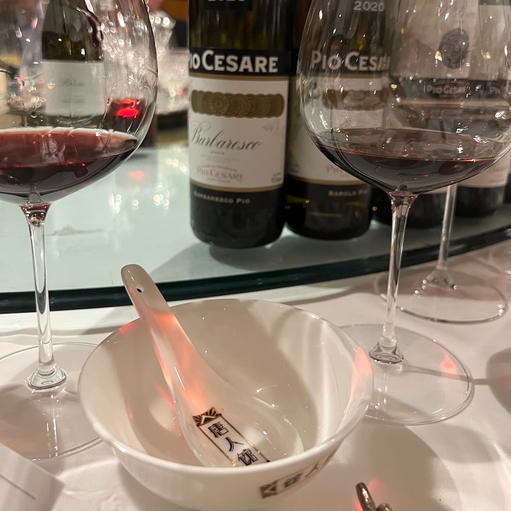 Fascinating that Pio Cesare launched its 2020 Barbarescos and Barolos against Chinese food. I went along for the ride, learnt about more of the estate’s innovations, tasted their first Sauvignon Blanc and got a glimpse of what else is new in the pipeline. thebuyer.vercel.app/tasting/wine-/…