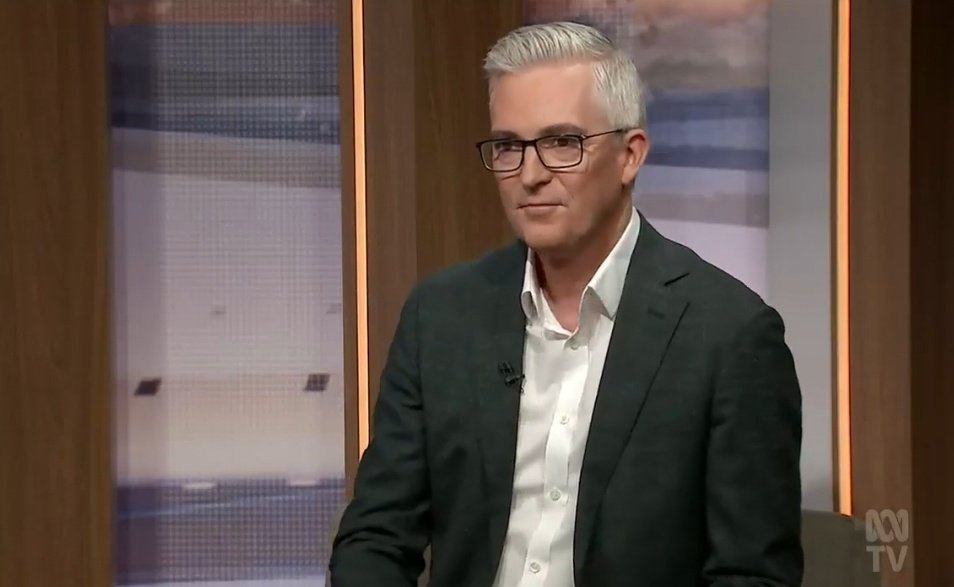 It is an undeniable indication of Speers' dubious journalism & undying defence of the LNP that while Laura Tingle makes the cogent point of Dutton's 'dangerous' migrant rhetoric, instead of in-depth analysis, he swiftly diverts: 'Let's come back to the budget.' #insiders #auspol