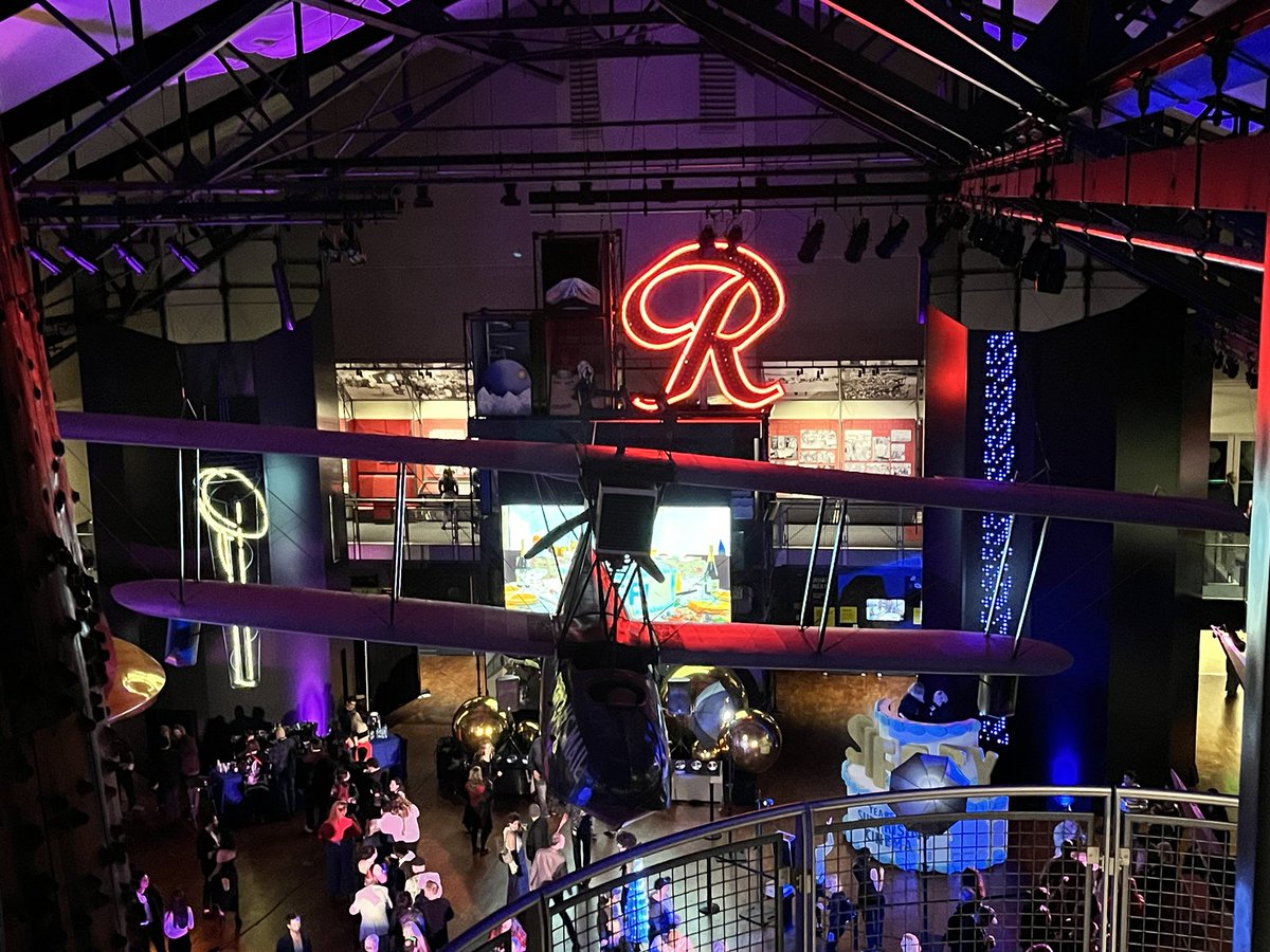 JoetheHammer's tweet image. Legit exhausted, and this week still has a couple more days on it before it honestly calms down. But a day like this reminds you why the hard work will always be worth it. You can celebrate it, dance, absorb, commune, be one with life. Today was alright. Legendary, even. #SIFFTY