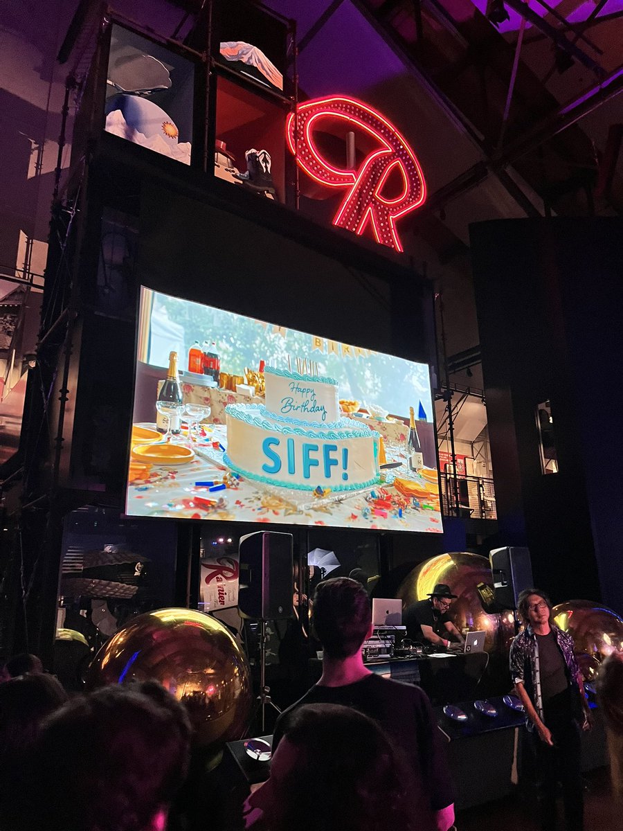 JoetheHammer's tweet image. Legit exhausted, and this week still has a couple more days on it before it honestly calms down. But a day like this reminds you why the hard work will always be worth it. You can celebrate it, dance, absorb, commune, be one with life. Today was alright. Legendary, even. #SIFFTY