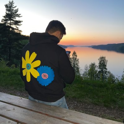 ThekidReza's tweet photo. Deep down https://t.co/5EZKbT022R