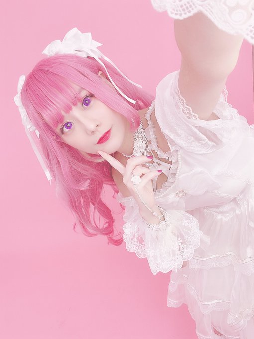 「ピンク髪 自分撮り」のTwitter画像/イラスト(新着)