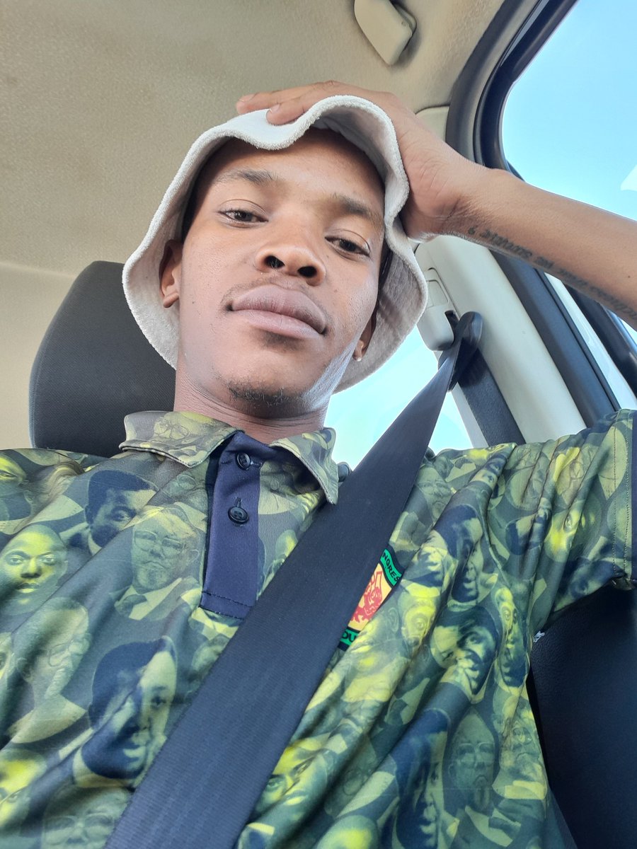 #uMjolowithAzola