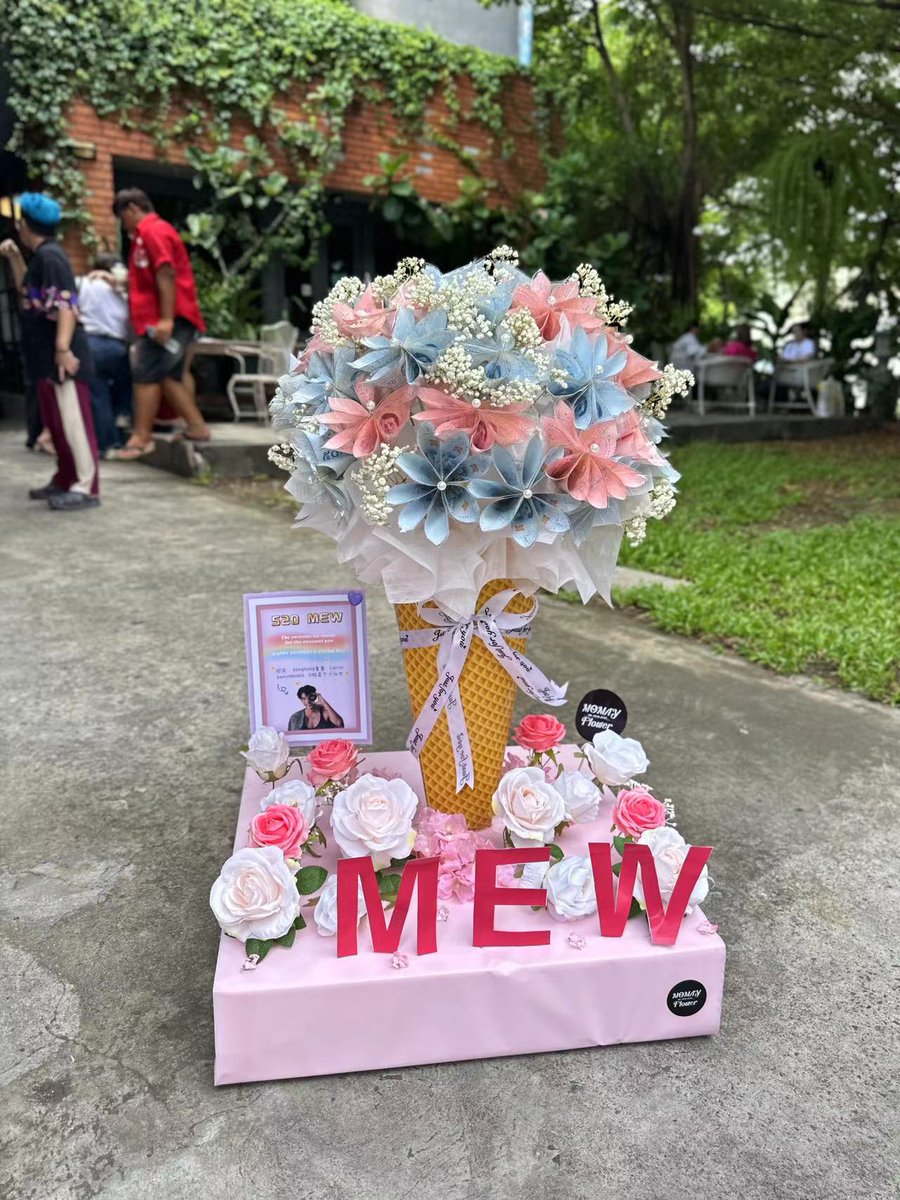 benicebobo's tweet photo. It has already arrived🥳

520 4EVER LUV MEW

#woainiMewMew
@MSuppasit
#MewSuppasit
#มิวศุภศิษฏ์ https://t.co/cBVqt71oWx