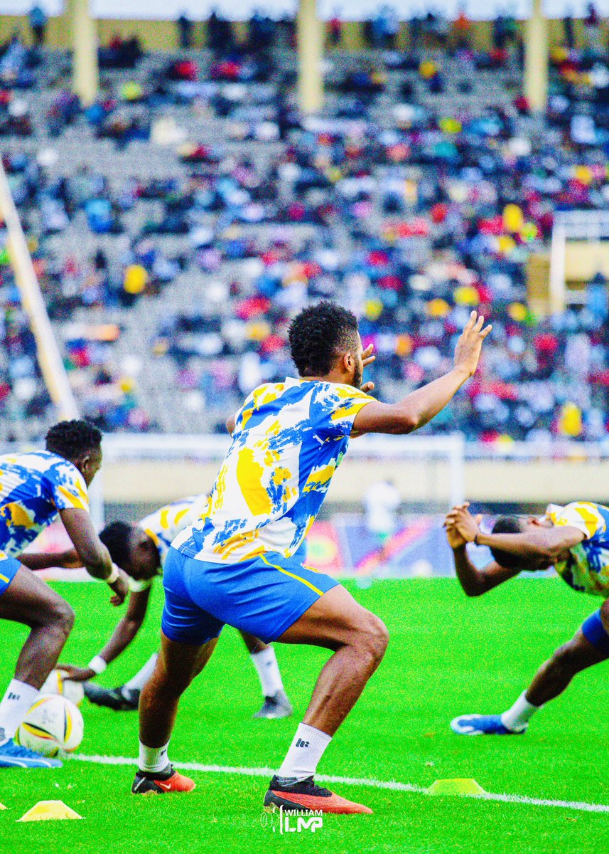 EtienneKatenga's tweet photo. Thank you for everything Jesus Christ, to the people of Uganda and especially to the fans of KCCA FC who accompanied us from the beginning to the end, I love you💙🤍💛🙏🙌🙌🫶🇺🇬⚽️ https://t.co/nUPveklfpf