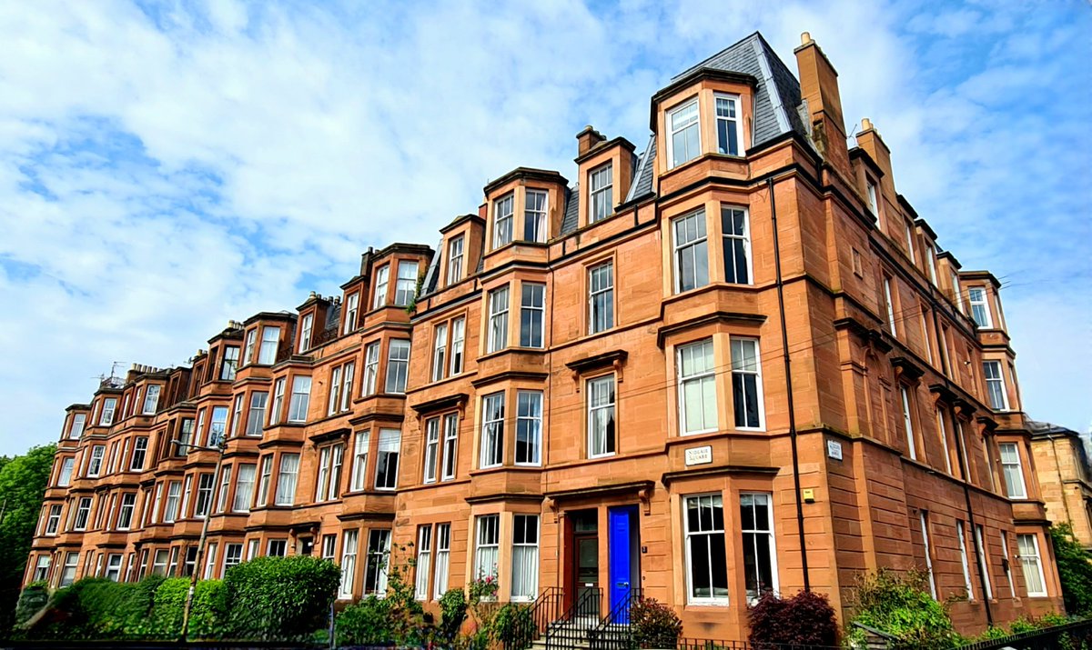 An unusual style of red sandstone tenement on Niddrie Square on the Southside of Glasgow. #glasgow #architecture #glasgowbuildings #tenement #glasgowtenement #buildingphotography #architecturephotography