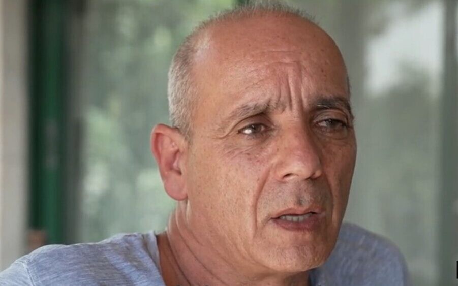 Le père de l'Allemande-Israélienne Shani Louk a déclaré que le fait de pouvoir enfin reposer sa fille serait un cadeau après que son corps ait été retrouvé à Gaza, des mois après qu'elle ait été tuée lors de l'attaque du Hamas contre Israël le 7 octobre. Louk, une tatoueuse de