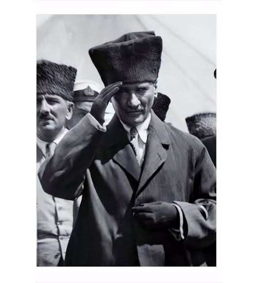 105 yıl önce bağımsızlık yolunda attılan adım, büyük bir zafer ile taçlandı.#AtatürküAnma Genclik ve Spor Bayramı kutlu olsun🧿

Bize bugünleri yaşatan Ulu Önder M. Kemal Atatürk ve silah arkadaşlarını minnetle anıyoruz. 

Emanetiniz emanetimizdir🙏❤️