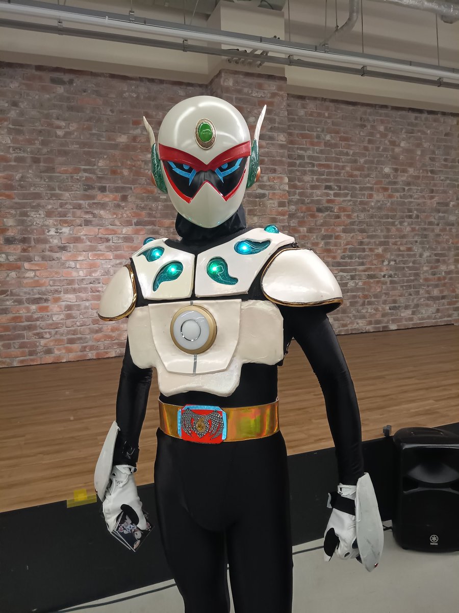 thebandoftheca1's tweet photo. 2024-0519 YORO BASE 酒盃大作戦　古代英雄神話シグナリアショー　今年も酔っ払いたちが見守る中でのショーでしたが、トラブルなどもなく無事終了しました　来年も楽しみにしてます https://t.co/ied3tPuRYP