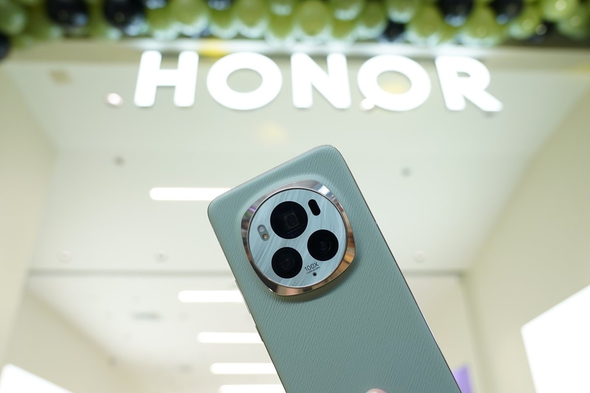 Scroll through and see the magic. The HONOR Magic6 Pro is NOW AVAILABLE nationwide!

#HONORExperienceStoreSMSanLazaro
#HONORMagic6Pro
#MagicAICameraPhone