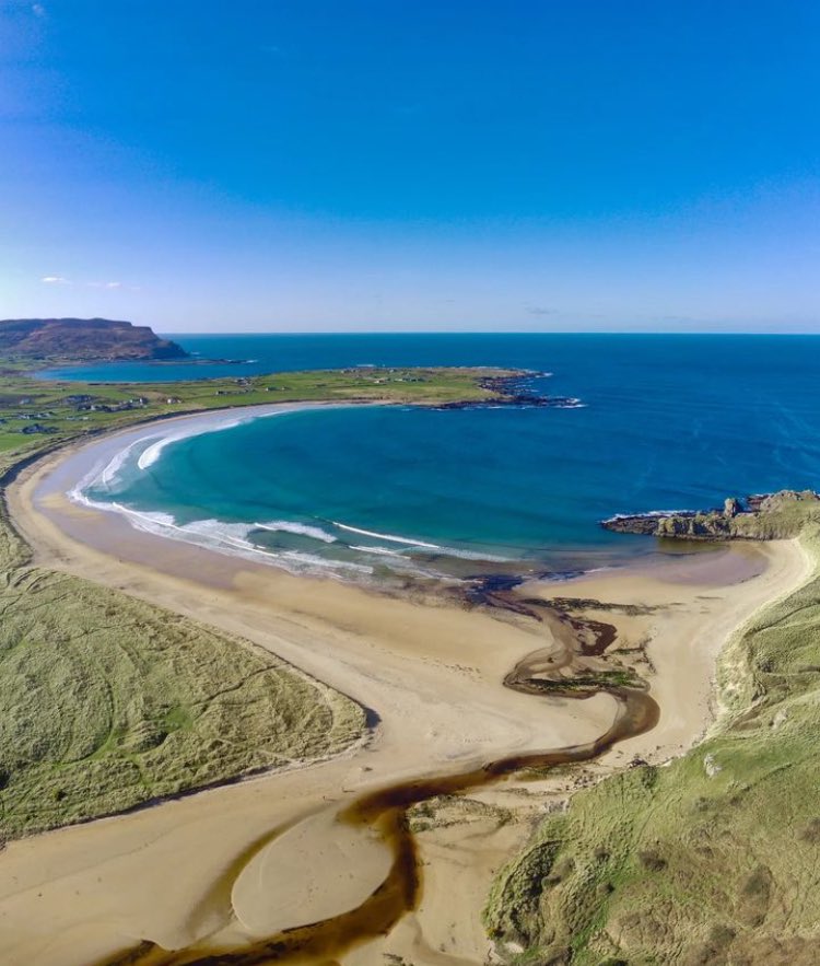 Tullagh Strand / Thanks to @martinosullivanphotography/instagram for the shot #donegal #ireland @wildatlanticway @Failte_Ireland