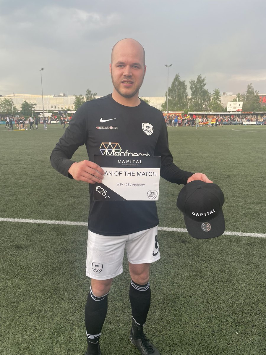 🔥 MAN OF THE MATCH 🔥

Met een doelpunt op zak en ijzer sterk gespeeld is de man of the match….. TOBY KUHNEN!!!

Sponsor; Capital Apeldoorn🤍🖤
