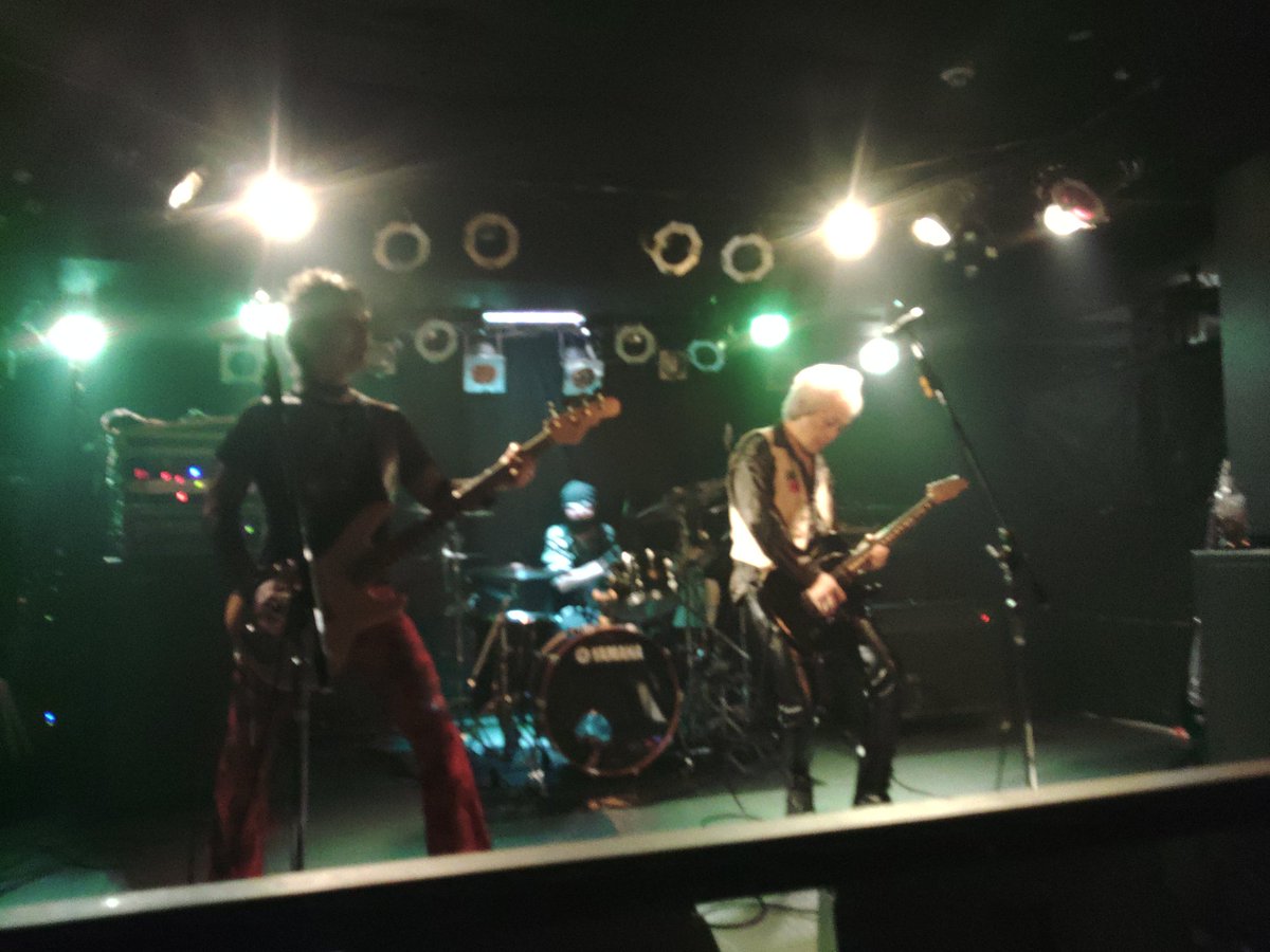 rancidhiloki's tweet image. #GARR 
して、楽しみにしてたニッキー率いる #mule は｢王道ジャパメタ｣だった事が判明。
出会って2年くらいかな？
買い物してて｢イイアタマっすね｣って声を掛けたらバンドやってるってんで仲良くなったヽ(* ´▽｀)人(´▽｀* )ノ
毎日の様に会ってるけどステージのニッキーは新鮮だったなぁ(笑)