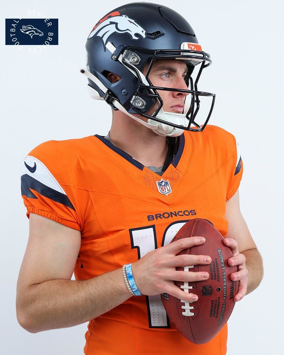 PFF's tweet photo. Bo Nix: QB1 in Denver 👀

(📸 @Broncos) https://t.co/YjsJS3eaLt