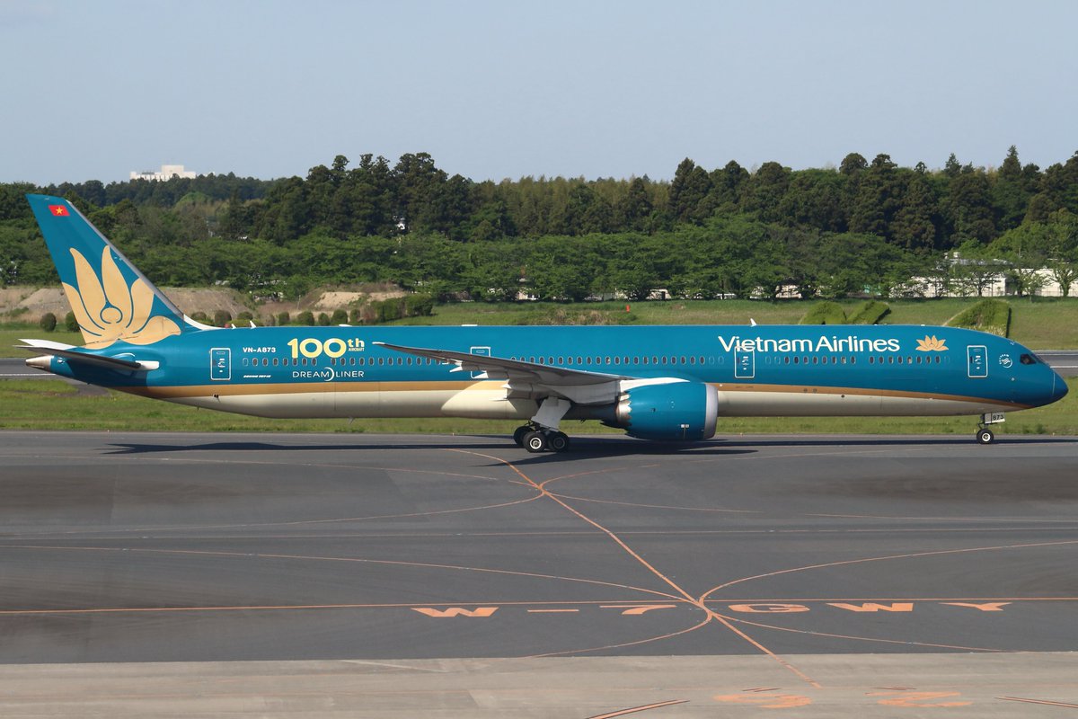 Vietnam Airlines
Boeing 787-10   VN-A873
RJAA/NRT