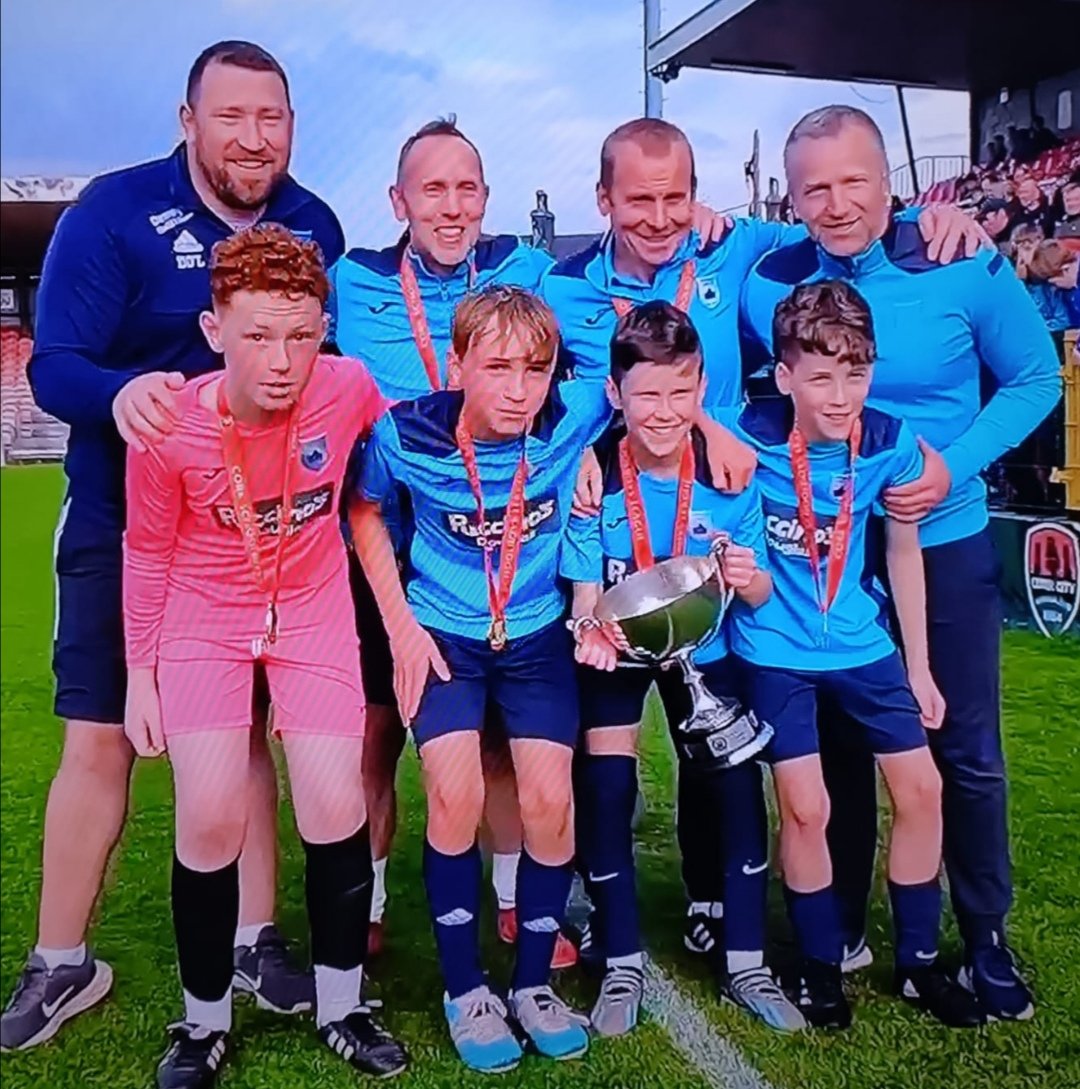 Avondale coaches and sons after Under 13s Local Cup Final win for @AvondaleUtdFC 🆚 @collegecors in Turner's Cross last Wednesday.. Daniel O'leary and Ryan, Ken Bruton and Sam, Michael Mulconry and Tom, David Spratt and Mark #likefatherlikeson.