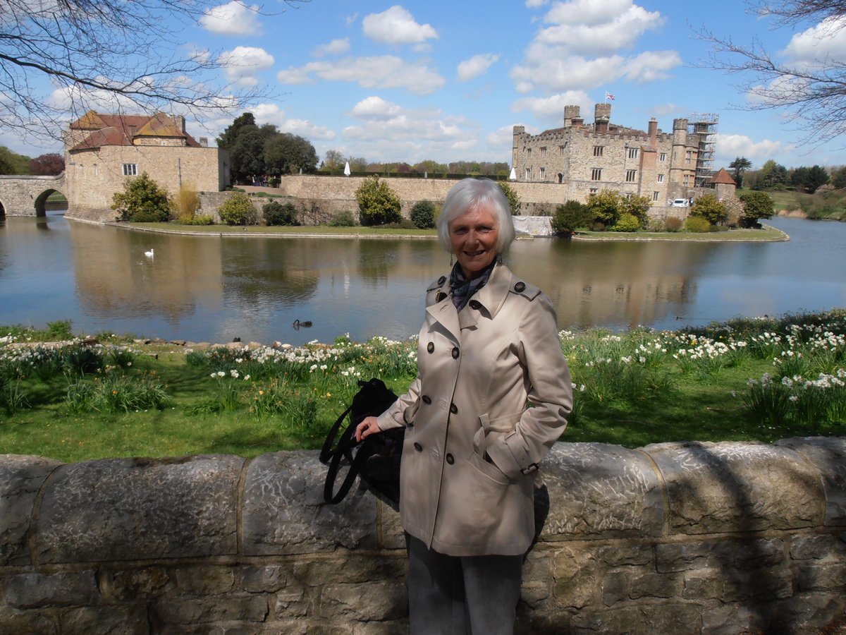 Memories of a sunny spring morning at Leeds Castle a few years ago to talk about Joanne of Navarre, wife of King Henry IV. Her experience of captivity there for witchcraft would not have been as pleasurable as my stay in their lovely accommodation.