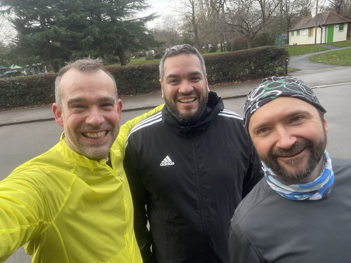 I’m doing the Hackney Half today for <a href="/migrantsorg/">Migrants Organise</a> - I work in a clinic that serves asylum seekers and refugees at <a href="/HTropDis/">The HTD</a>.  It’s my favourite work but also distressing - so for every £1 pound you give I’ll give £2 up to £5000 - donate if you can justgiving.com/page/christoff…