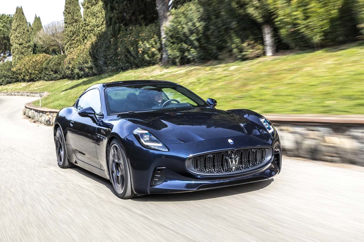 سيارة Maserati GranTurismo Folgore.. تحفة فنية كهربائية تُعيد إحياء أسطورة إيطالية #مازيراتي 