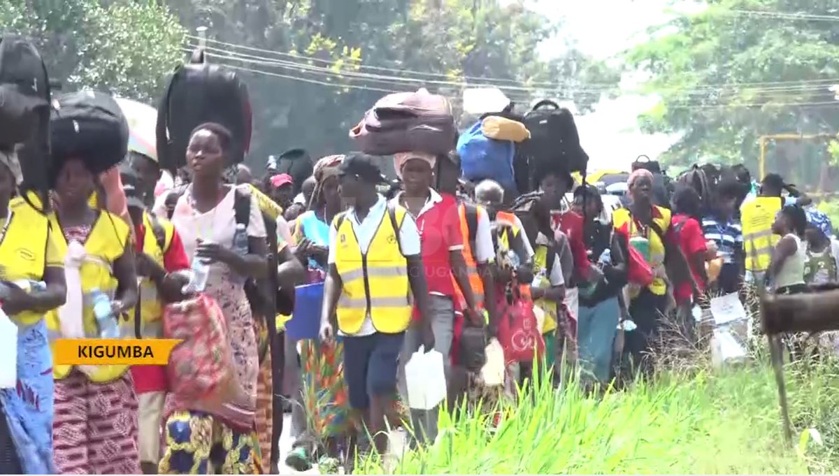 Close to five hundred catholic pilgrims from Nebbi Diocese who began the trek to Namugongo earlier this week have entered the fourth day trekking the journey.
Link: youtu.be/wvaIm4X6Jl4
#UBCNews | #UBCUpdates