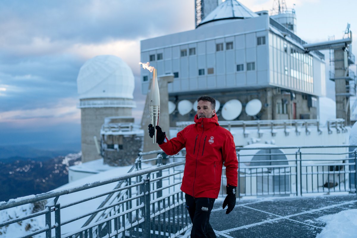 #RelaisDeLaFlamme 🇫🇷 | Ce matin, le @PicduMidi a accueilli la flamme lors de son étape dans les #HautesPyrénées. 🔥

Retrouvez ces images magnifiques et exceptionnelles ! #àlintérieurDesJeux #EquipeDesFrançais

📸 Crédits : @Paris2024