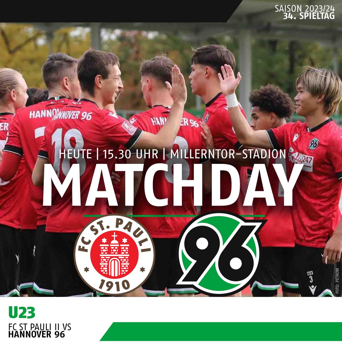 96Akademie's tweet photo. Letzter Spieltag in der @RLNord für unsere #96U23. Zum Abschluss geht's für Daniel #Stendel und seine Mannschaft zum @fcstpauli. Viel Erfolg, Männer! 👍
#H96 #96Akademie #NiemalsAllein ⚫️⚪️💚 https://t.co/YtRJLESQEy