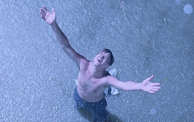 ショーシャンクの空に観ました。

去年の午前十時の映画祭で
観なかった事を後悔した🥲
めちゃくちゃ面白かった🤦🏼‍♀️沁みた。
アンディもそうだけどその仲間達も
温かくて好き。有名なあの雨のシーンも
観れたし、ラストも最高全部良い…🥹
モーガン・フリーマンいい役してるね。

#映画好きと繋がりたい