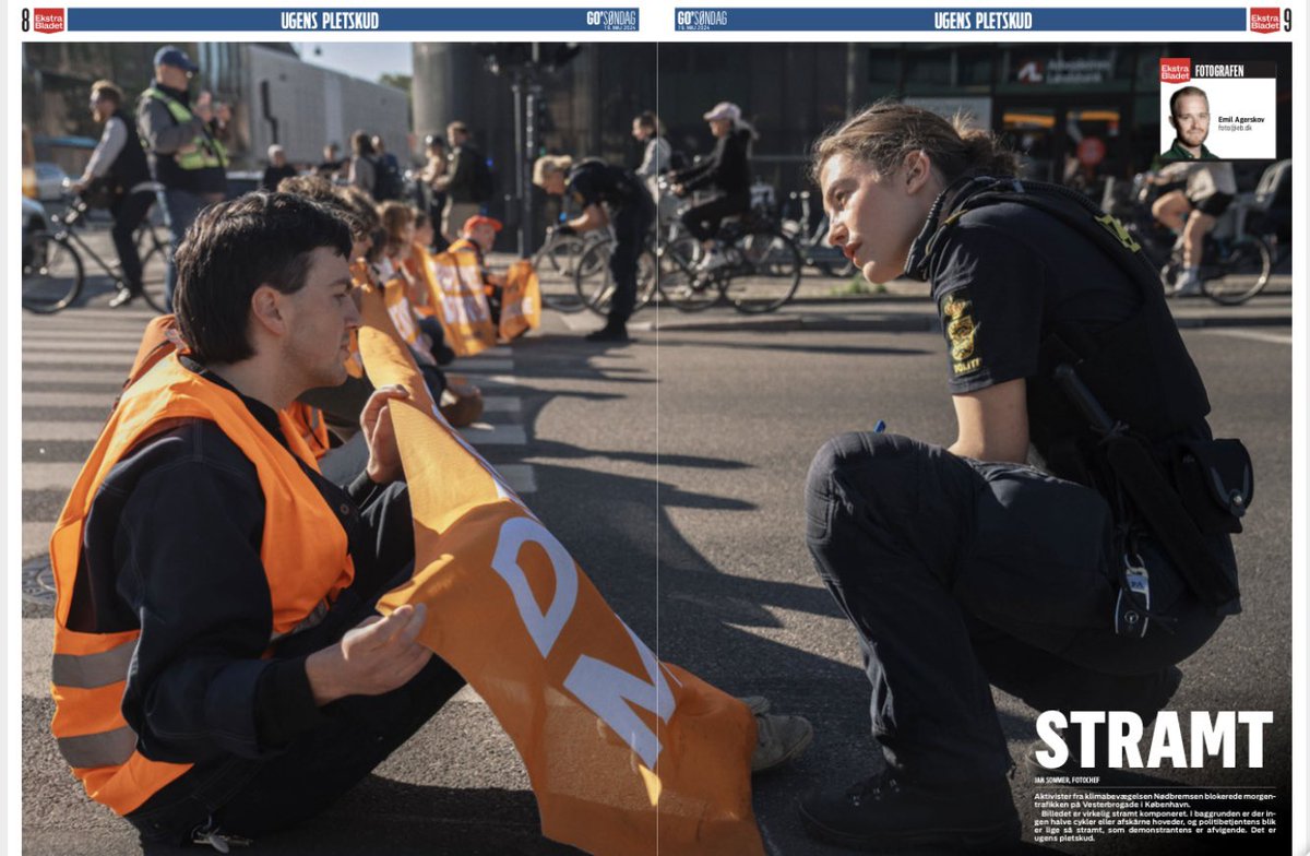 Jan Sommer (@jsjsfrede) on Twitter photo STRAMT
Aktivister fra klimabevægelsen Nødbremsen blokerede morgentrafikken i København.
Billedet er stramt komponeret. 
Der er ingen halve cykler eller afskårne hoveder, og politibetjentens blik er lige så stramt, som demonstrantens er afvigende. 
Det er ugens pletskud. #dkpol STRAMT
Aktivister fra klimabevægelsen Nødbremsen blokerede morgentrafikken i København.
Billedet er stramt komponeret. 
Der er ingen halve cykler eller afskårne hoveder, og politibetjentens blik er lige så stramt, som demonstrantens er afvigende. 
Det er ugens pletskud. #dkpol