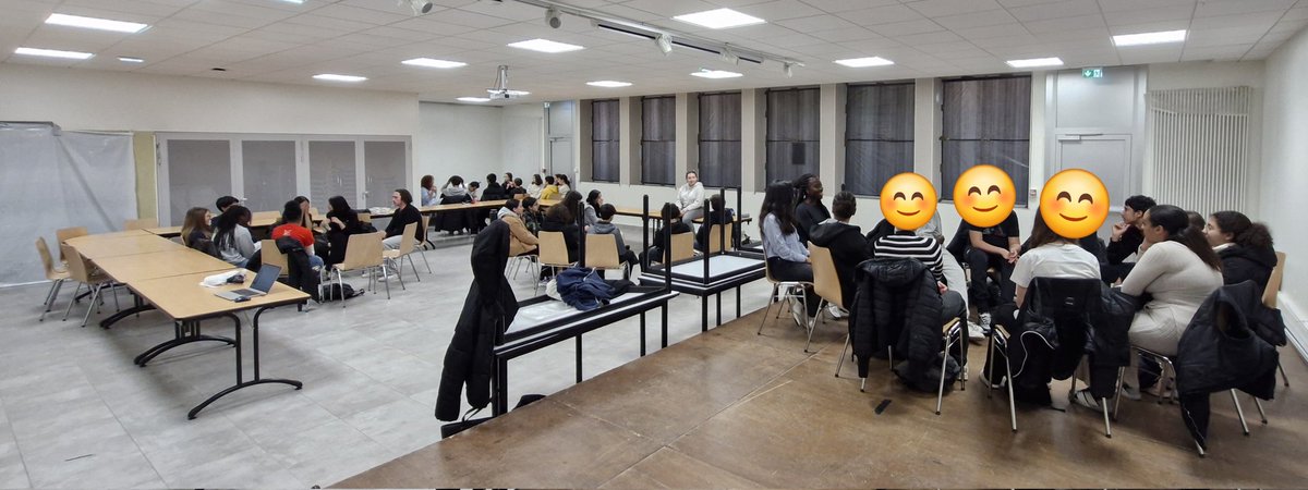 3e étape du projet "réussir sa seconde". Liaison <a href="/collegeleclerc/">Collège Leclerc Schiltigheim</a> et <a href="/LyceeMBloch/">Lycée Marc Bloch</a>. 6 lycéens, 34 collégiens, 1h30 d'échanges nourris. 4 ateliers : la 2nde, un choc ? / spécialités et parcours / la vie à Marc Bloch / Parcoursup pour anticiper. 
Un joli moment. <a href="/acstrasbourg/">Académie Strasbourg</a>