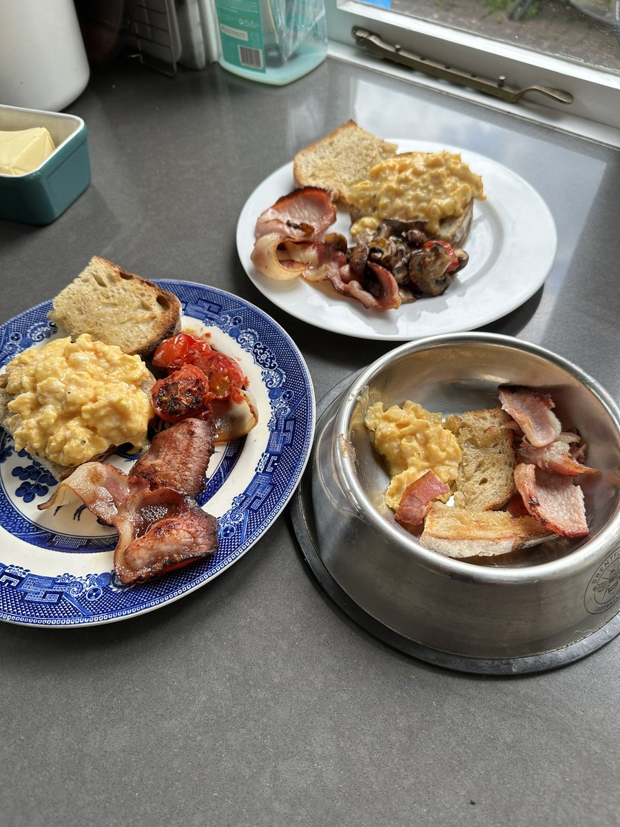 …so it was decided we all deserved a #bigbreakfast