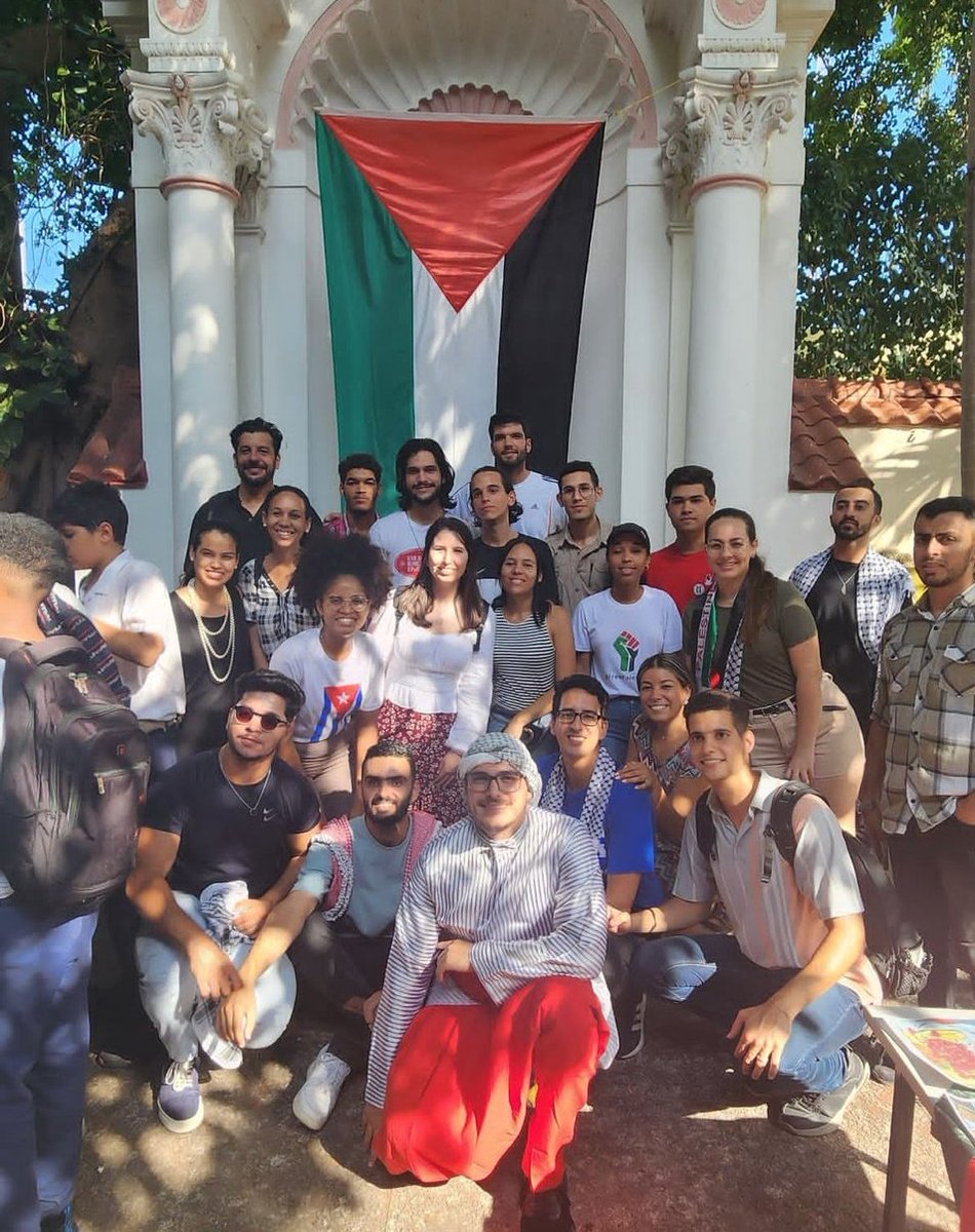 🇨🇺🇵🇸Des jeunes de @CubaMINREX et @ISRICuba ont participé hier à l'acte de solidarité avec le peuple de #Palestine organisé à l'ICAP. 'No more #Nakba' est un appel universel contre le génocide israélien à #Gaza.