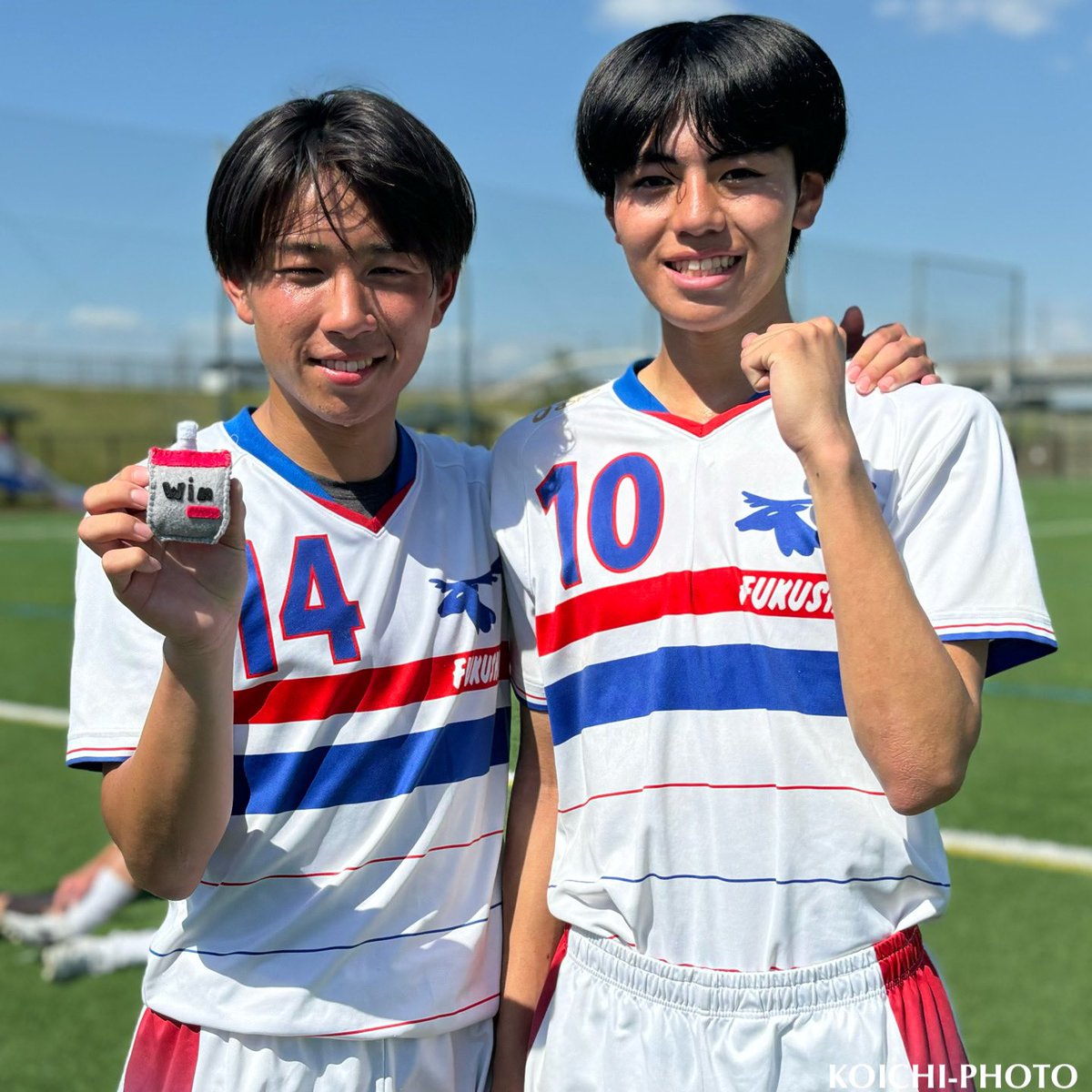 【今日のヒーロー】 福翔高(写真左から)ゴールを決めた MF養父 優大(2年/BUDDY FC) MF上野 琉偉(3年/グランロッサ) インハイ福岡県高校サッカー大会 2024.5.19[筑後広域公園人工芝G］ 《3回戦》 福翔 2-0 小倉東