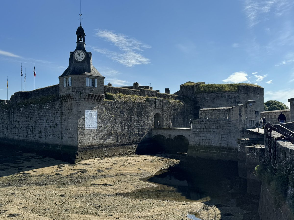 He sentido mucha nostalgia y emoción tras volver a #Concarneau 29 años después Aquel intercambio con el colegio en 7 EGB con 13 años, año 1993 #Bretagne #Francia #Bretaña #Francia